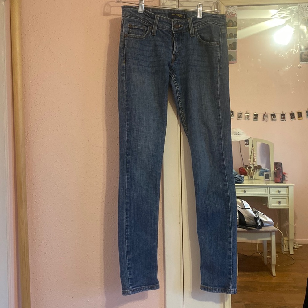 Levi jeans